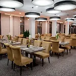 Отель Haston