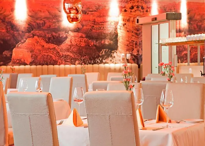 哈斯顿城市酒店 酒店 4*