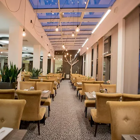 Hotel Haston 4*