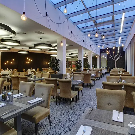 Haston Hotel 4*