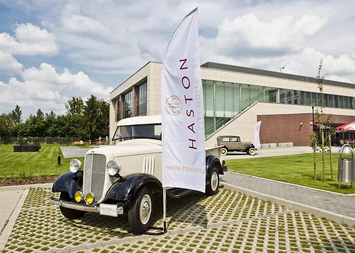 ハストン シティ 4*